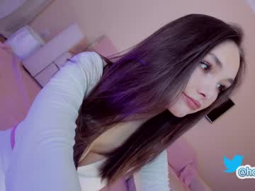 webcam girl hollyextra image #2915814