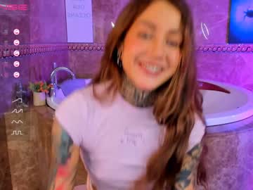 webcam girl nickyneck image #5205477