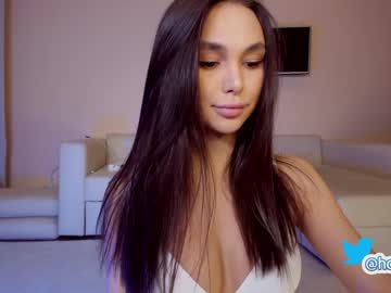 webcam girl hollyextra image #3317642