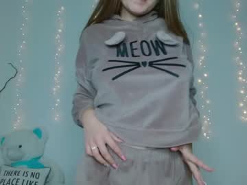 webcam girl little__cherrry image #2488168