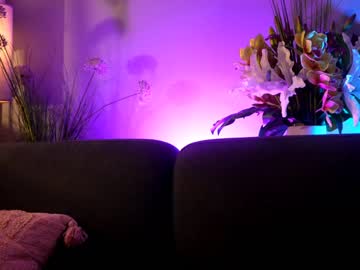 webcam girl littlee33 image #3183303