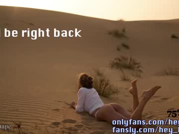 webcam girl heyhorny_cb image #4138820