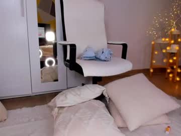 webcam girl roxy_blue_eyed_ image #6898810