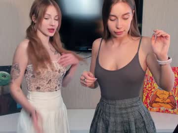 webcam girl 2girls_1dream image #4346354