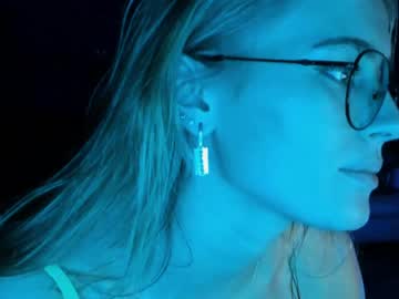 webcam girl linellali image #2916677