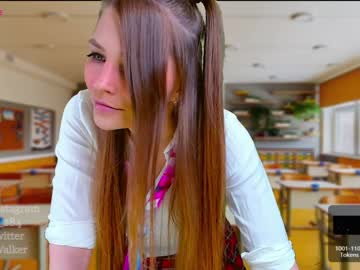 webcam girl queenafina image #1775227