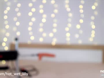 webcam girl hot_wet_lilly image #2470401