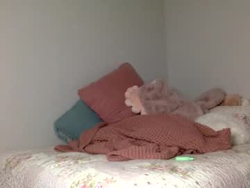 webcam girl princessdaisy_yourdirtyslut image #5146369