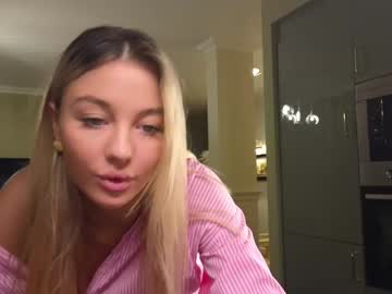 webcam girl lilly_mattsson image #5186917