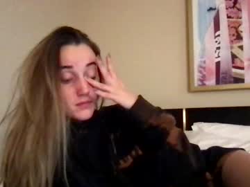 webcam girl blondiebabbby420 image #3288828
