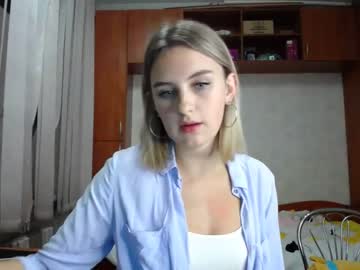 webcam girl melena_shy image #131022