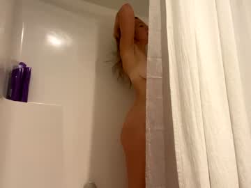 webcam girl blueyedblonde94 image #4611605