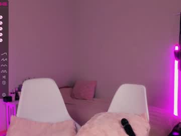webcam girl yumi_uwu image #4686916