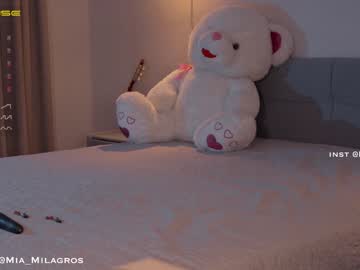 webcam girl mia_milagros image #3356971