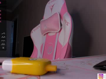 webcam girl bzzzme image #6761359