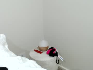 webcam girl hornypetitegirl77 image #3325886