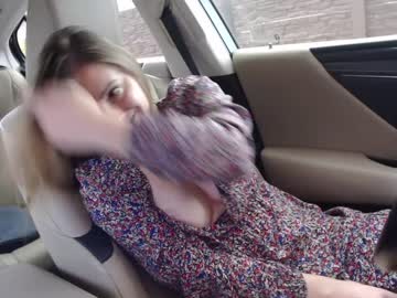 webcam girl juicy_peach88 image #2835434