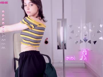 webcam girl lily_ewing image #2808419
