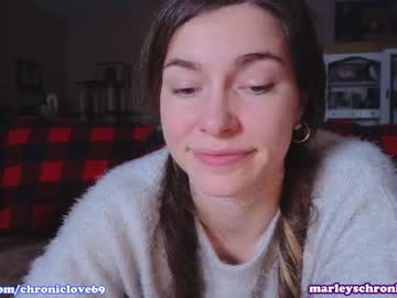 webcam girl chroniclove image #6343145