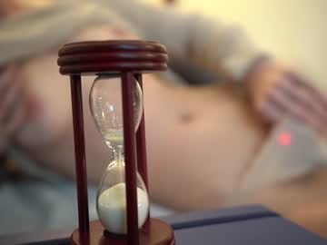 webcam girl sistinehashands image #3008800