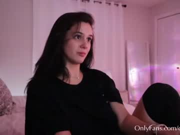 webcam girl onlyems23 image #3437890