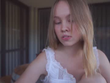 webcam girl bibi_it_is image #4409559
