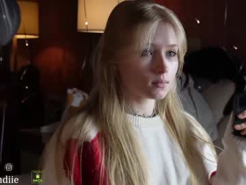 webcam girl bestblondiiecb image #6420603