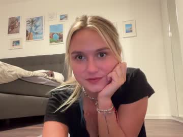 webcam girl sarahsapling image #5350436
