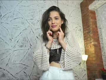 webcam girl emiliacourtney image #5810887