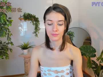 webcam girl tina_cure image #5516405