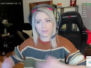 webcam girl kimilee22 image #1400902