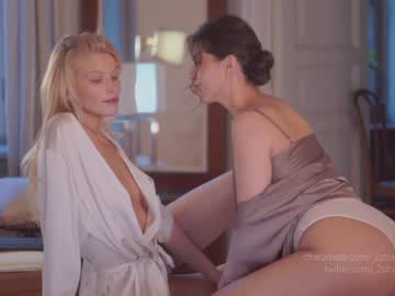 webcam girl _2strangers image #5267354