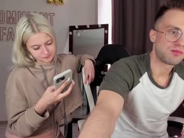 webcam couple dominant_family image #1716027