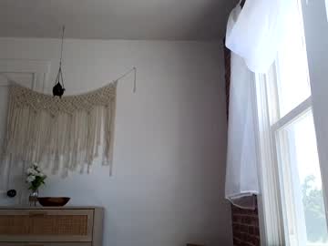 webcam girl littlegreekflower image #4918641