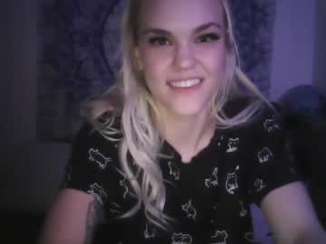 webcam girl maevemaddox image #2912210
