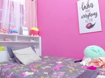 webcam girl moon_light18 image #1940876