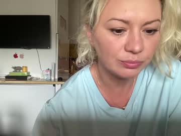 webcam girl kiradivine image #4618572