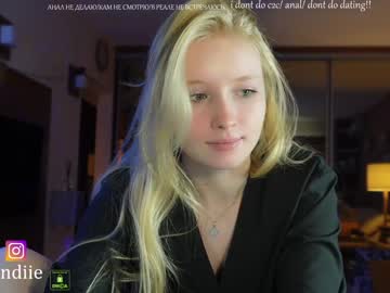 webcam girl bestblondiiecb image #4313734