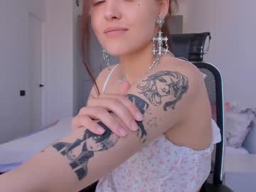 webcam girl adriana_hill image #2103368