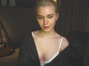 webcam girl luna_ai image #288561