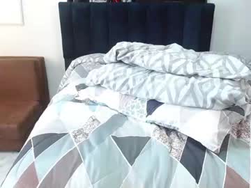 webcam couple sun_y_moon_home image #4334021