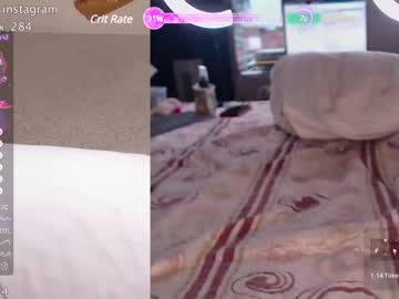webcam girl queenafina image #4555807