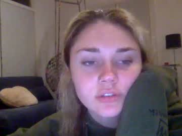 webcam girl cassidyyqueen image #4330701
