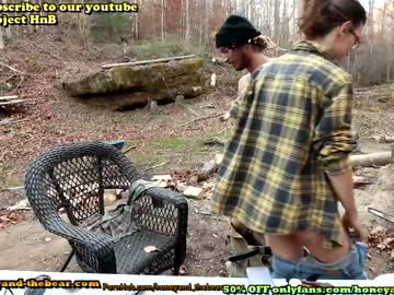 webcam couple honeyand_thebear image #3046359