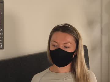 webcam girl blondehottiekerry image #4133770