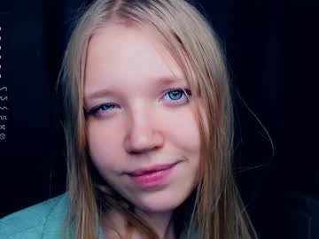 webcam girl hug_honestly image #5810194