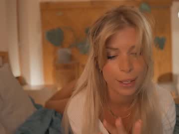 webcam girl ocicat image #4906556