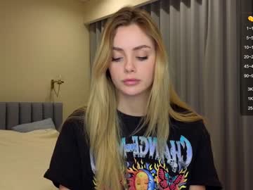 webcam girl sky_magic image #5577469