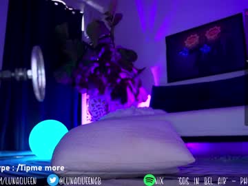 webcam girl lunaqueeeen image #2143422