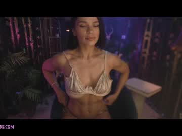 webcam girl lucieoude_ image #2380815